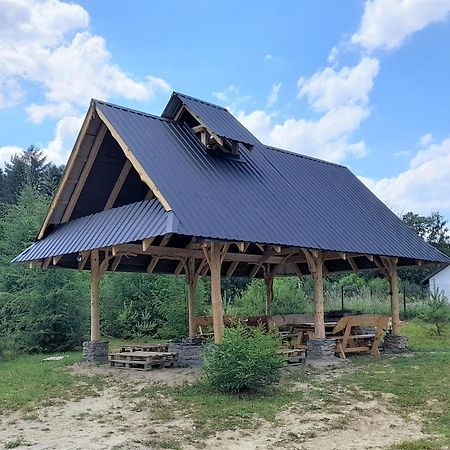 Chochlik Hotel อุสชิกีดอลเน ภายนอก รูปภาพ
